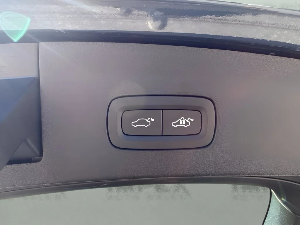 Used 2024 Gray Polestar Long Range Dual Motor image 27
