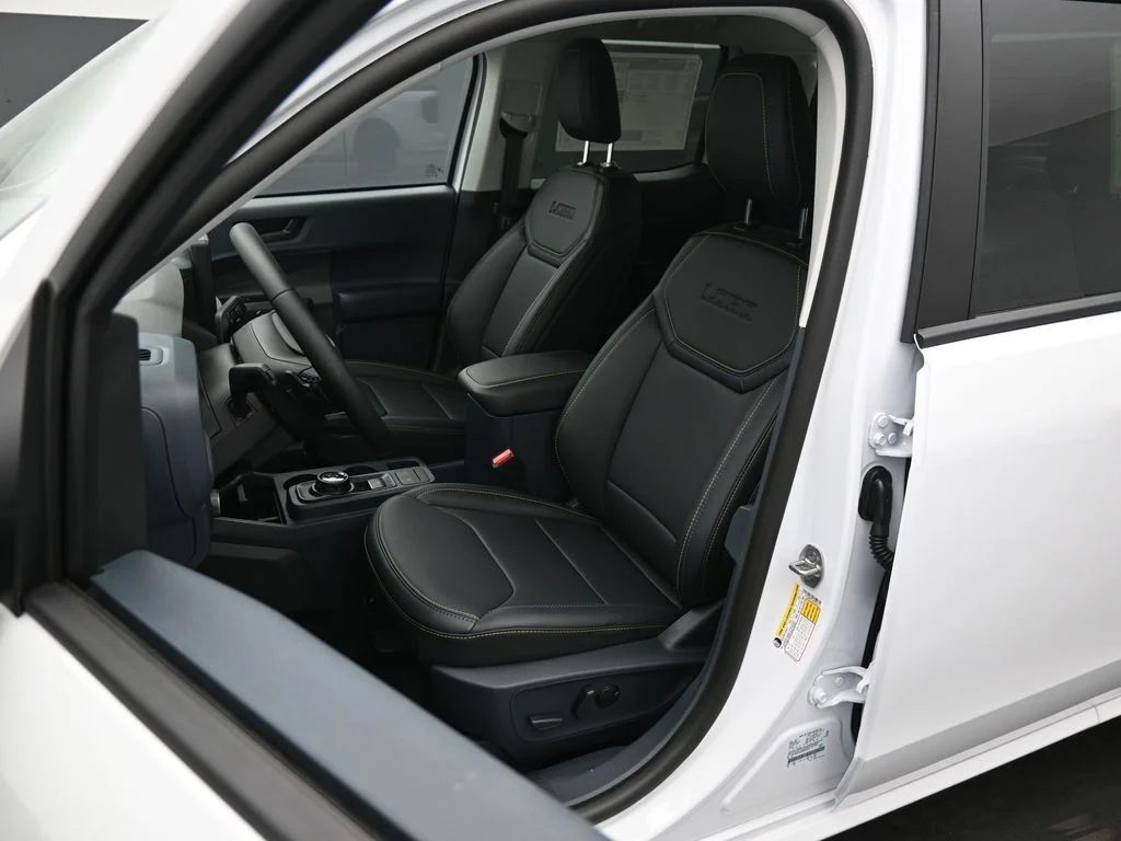 New 2025 White Ford Lobo Standard image 8