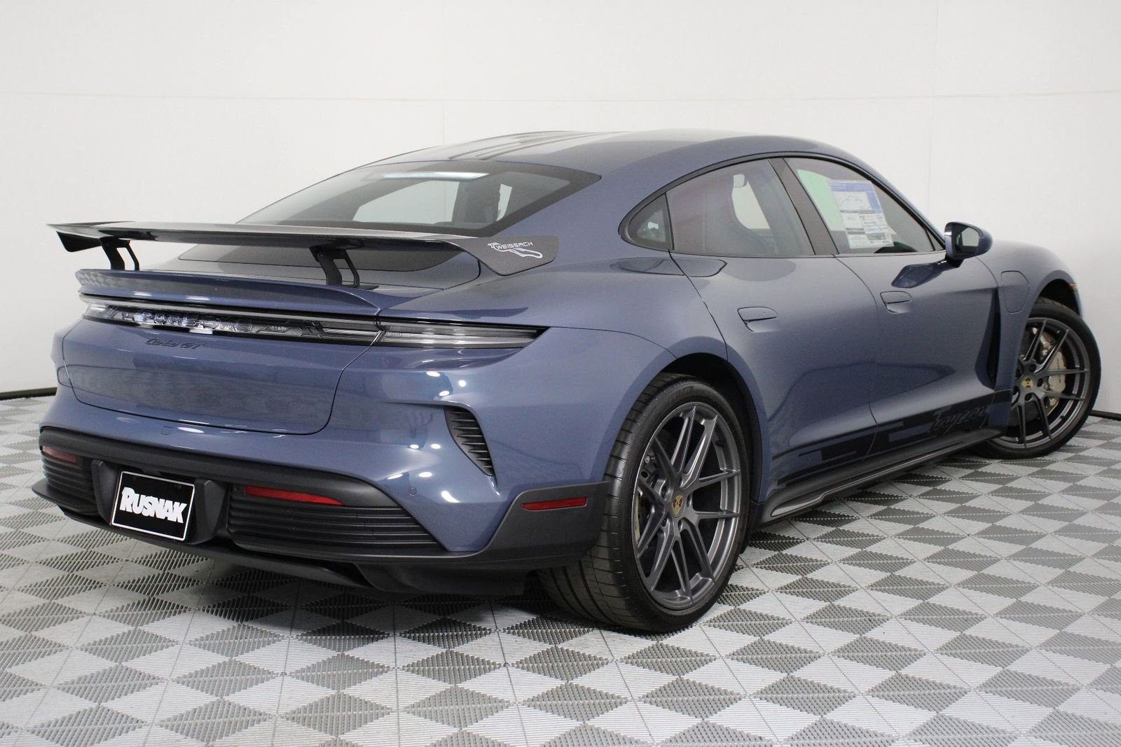 2025 Porsche Taycan Turbo GT with Weissach Package - Photo 7