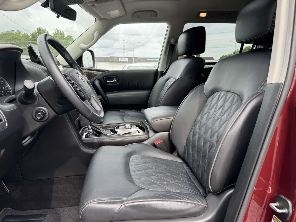 Used 2023 Red Nissan Platinum image 14
