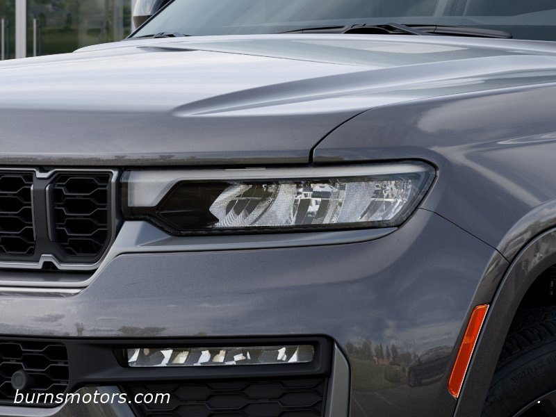 New 2026 Baltic Gray Metallic Clear-Coat Exterior Paint Jeep Limited Reserve BLACKOUT image 10