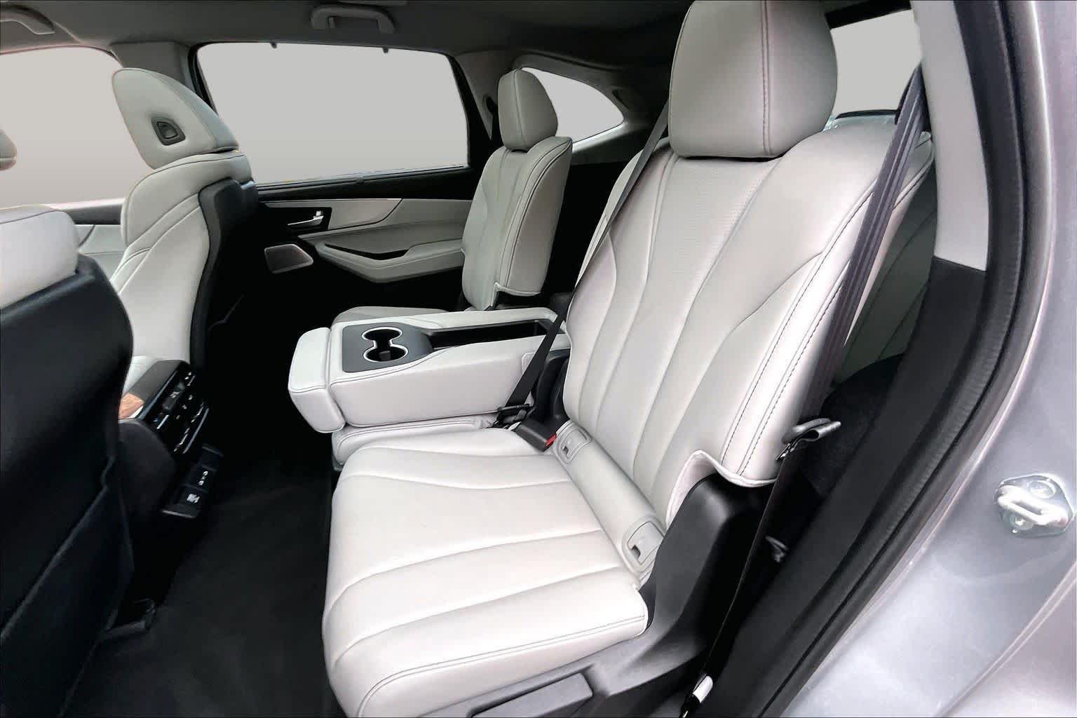 Used 2026 Solar Silver Metallic Acura w/Technology Package image 20
