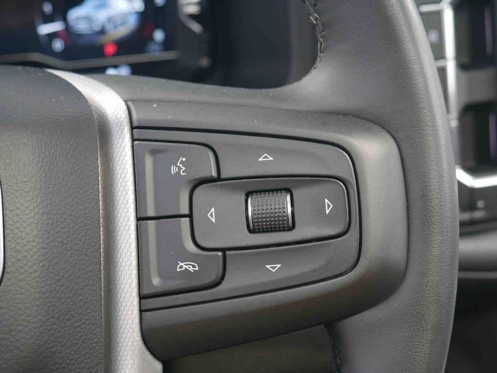 Used 2024  GMC Denali image 40