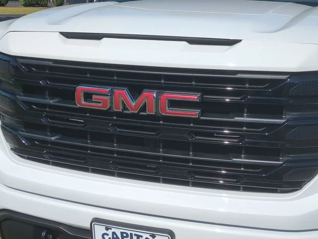 Used 2022 White GMC Elevation image 36