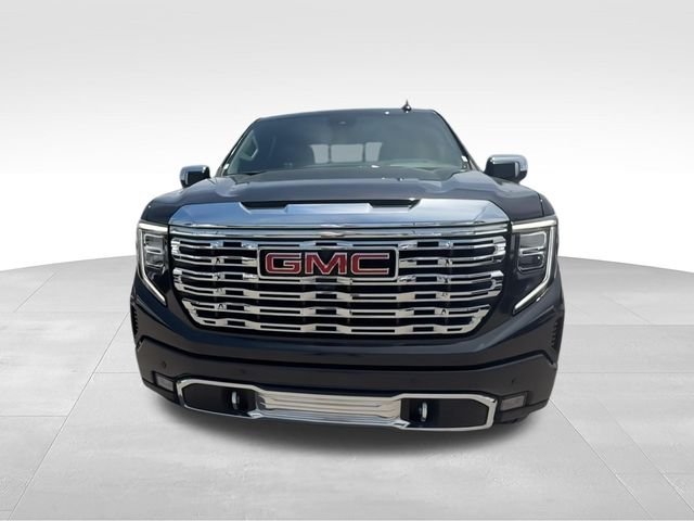Used 2023 Silver GMC Denali image 3