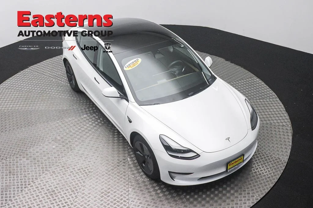 Used 2023 White Tesla Base image 3