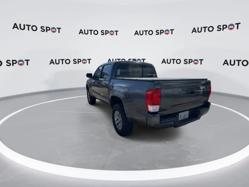 Used 2016 Gray Toyota SR image 9