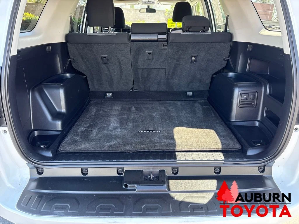 Used 2017 Super White Toyota SR5 image 19
