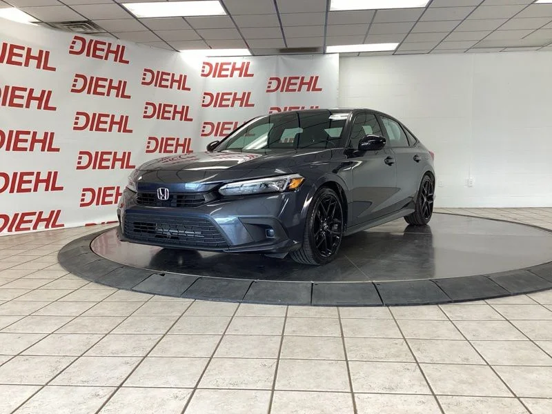 Used 2023  Honda Sport image 3