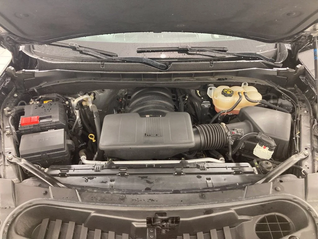 Used 2023 Gray Chevrolet LT image 28