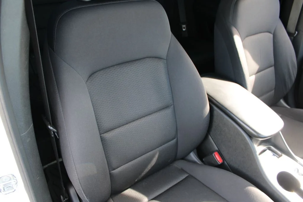 Used 2020 White Chevrolet LS image 13
