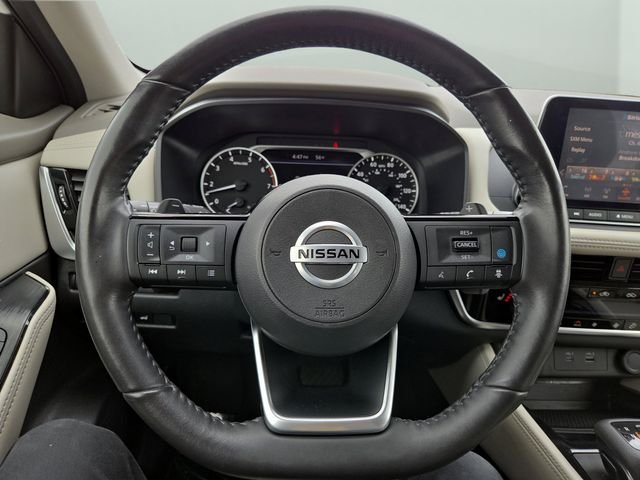 Used 2021 Pearl White Nissan SL image 24