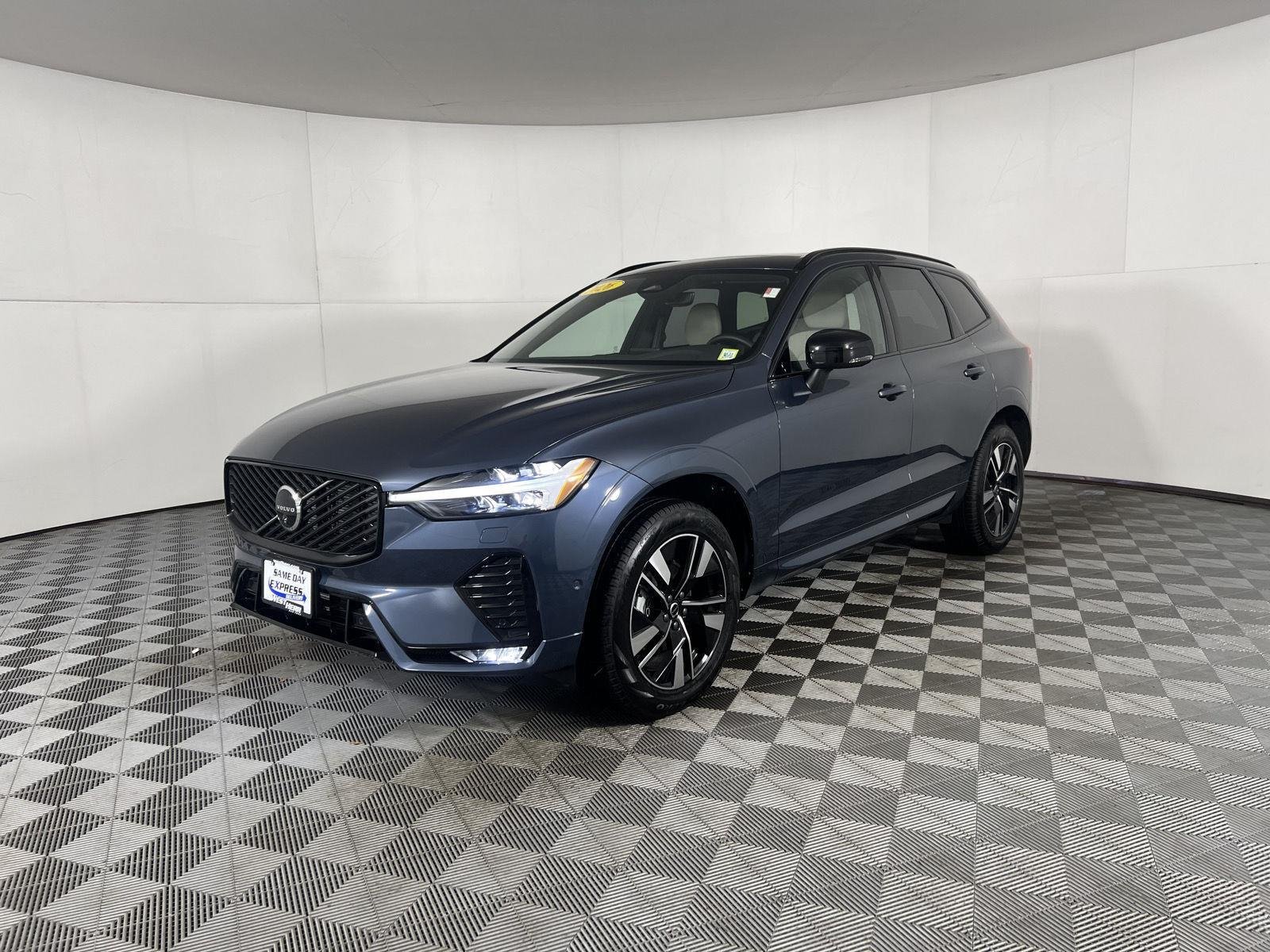 Used 2026 Denim Blue Metallic Volvo Plus image 5