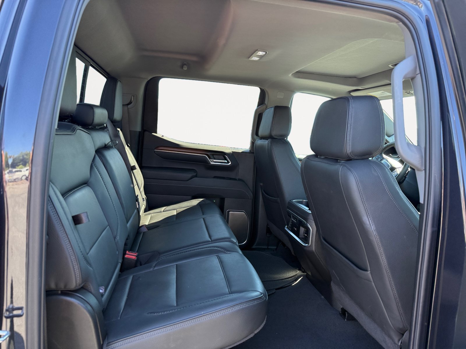 Used 2025 Titanium GMC Denali image 18