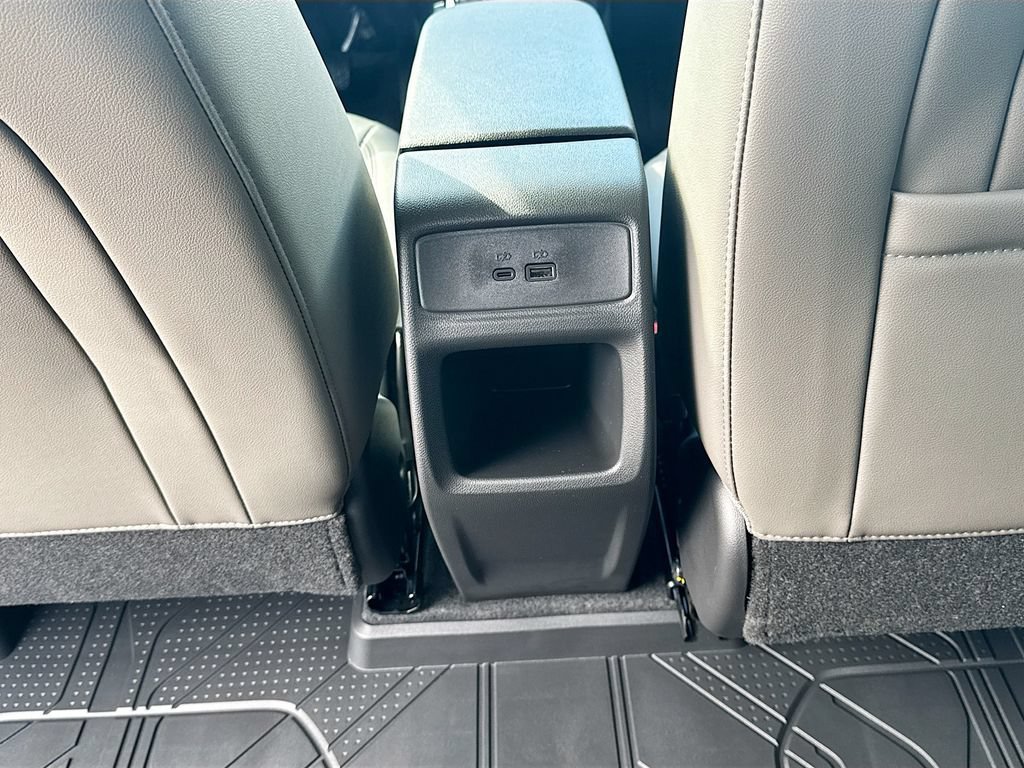 New 2026 Summit White Chevrolet ACTIV image 25