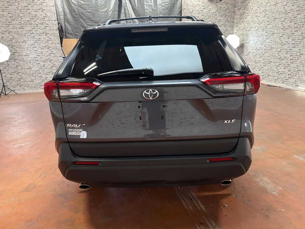 Used 2024 Magnetic Gray Metallic Toyota XLE Premium image 6