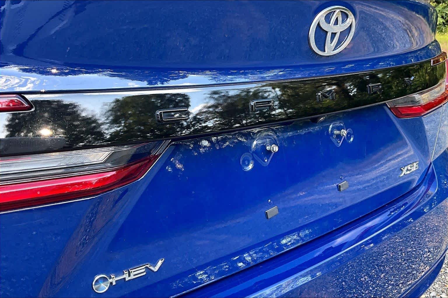 Used 2025 Reservoir Blue Toyota XSE image 10