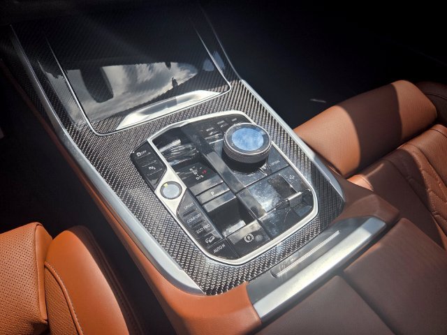 2026 BMW X7 M60i - Photo 27