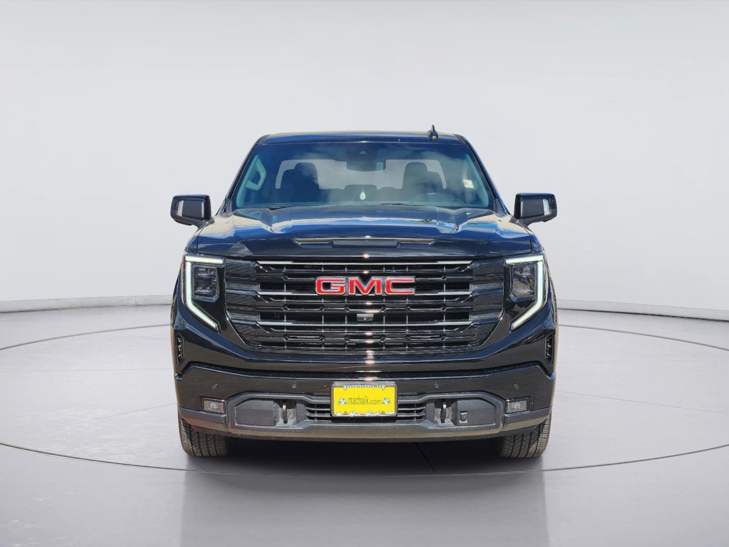 Used 2026 Onyx Black GMC Elevation image 2