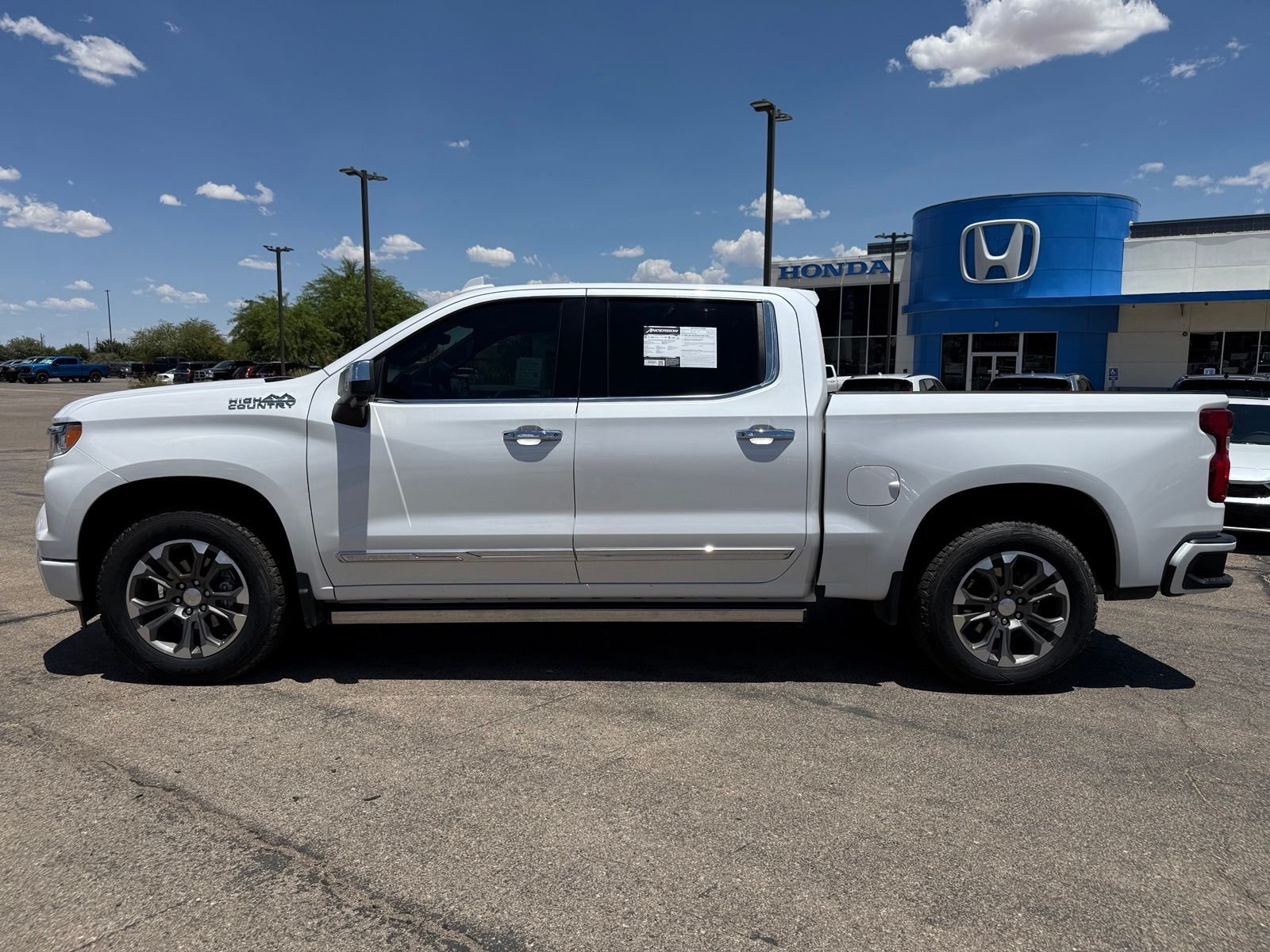 2023 Chevrolet Silverado 1500 High Country - Photo 13