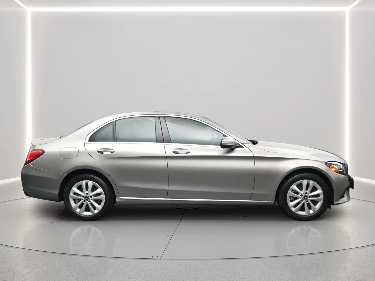 Used 2019 Selenite Grey Metallic Mercedes-Benz C 300 image 9