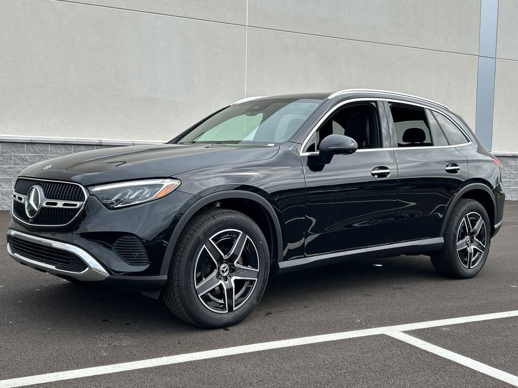 New 2026 Black Mercedes-Benz GLC 300 image 1