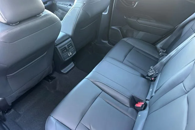 New 2026 ICE SILVER METALLIC Subaru Premium image 9