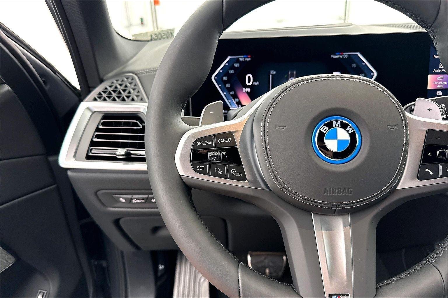 New 2026 Skyscraper Grey Metallic BMW xDrive50e image 15
