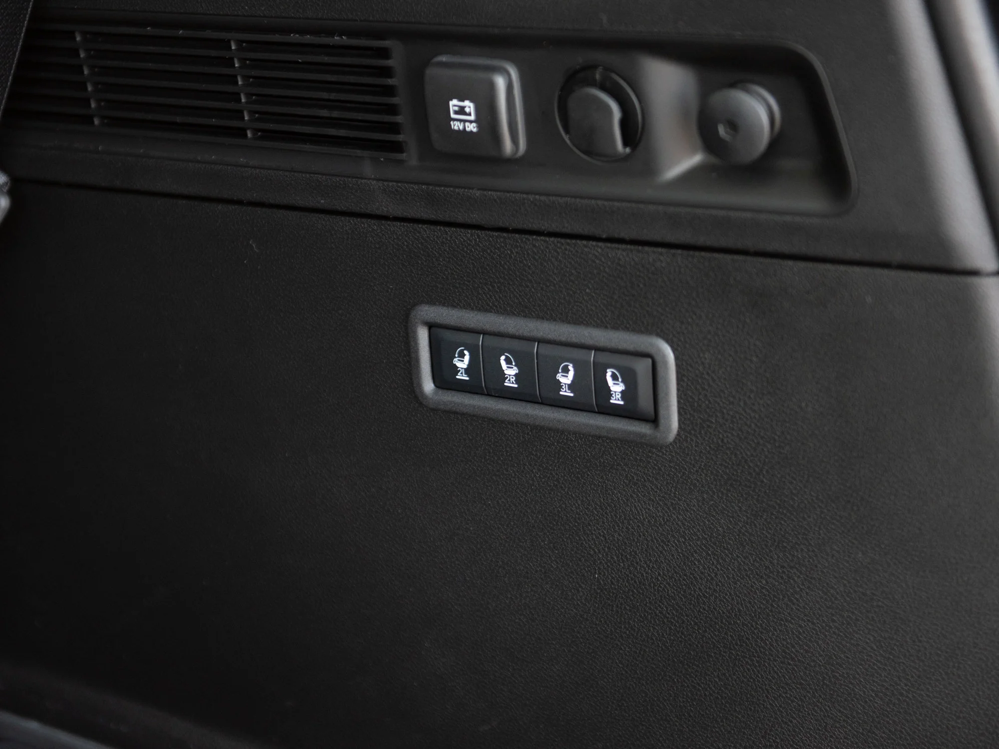 New 2026 Black Jeep Limited Reserve* image 27