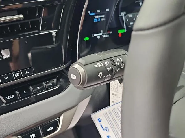 New 2026 Eminent White Pearl Lexus PREMIUM PLUS image 32