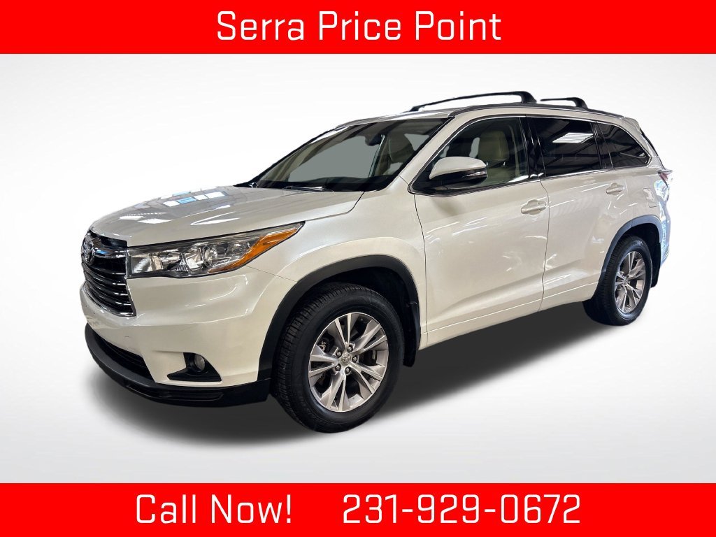 Used 2015 White Toyota XLE V6 image 1