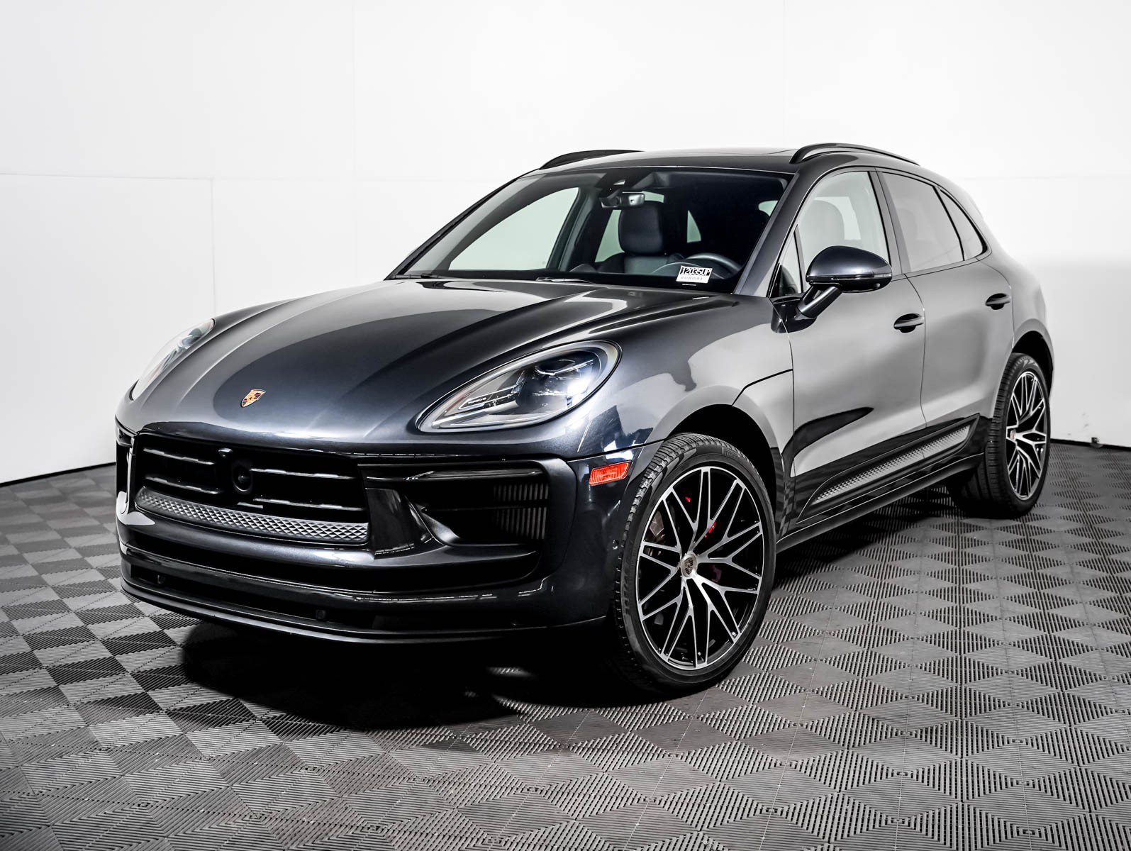 2023 Porsche Macan