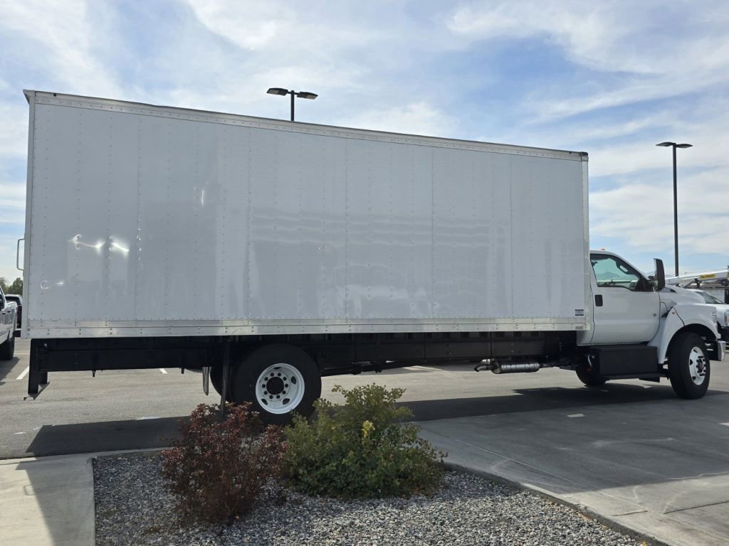 New 2025 Oxford White Ford Base image 21