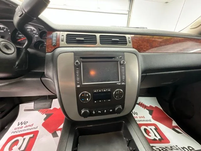 Used 2014 Black GMC SLT image 7