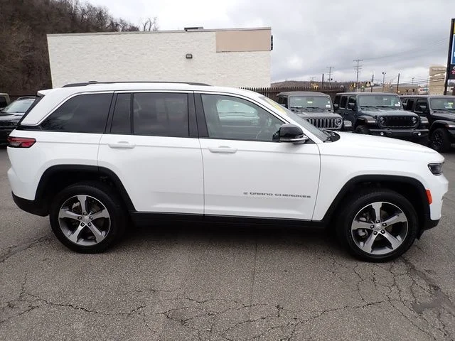 Used 2023 White Jeep Limited image 8