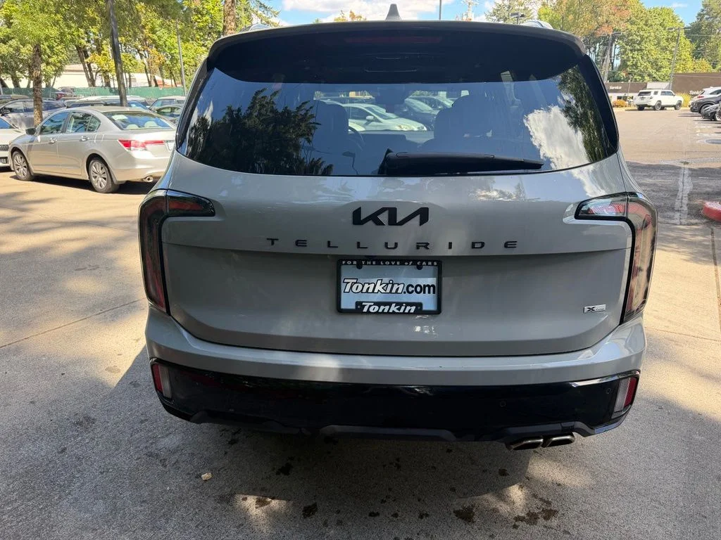 Used 2025 Gray Kia SX-Prestige X-Line image 5