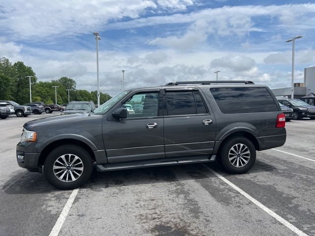 Used 2017 Magnetic Ford XLT image 1