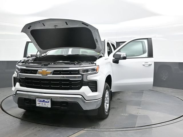 Used 2023 White Chevrolet LT image 30