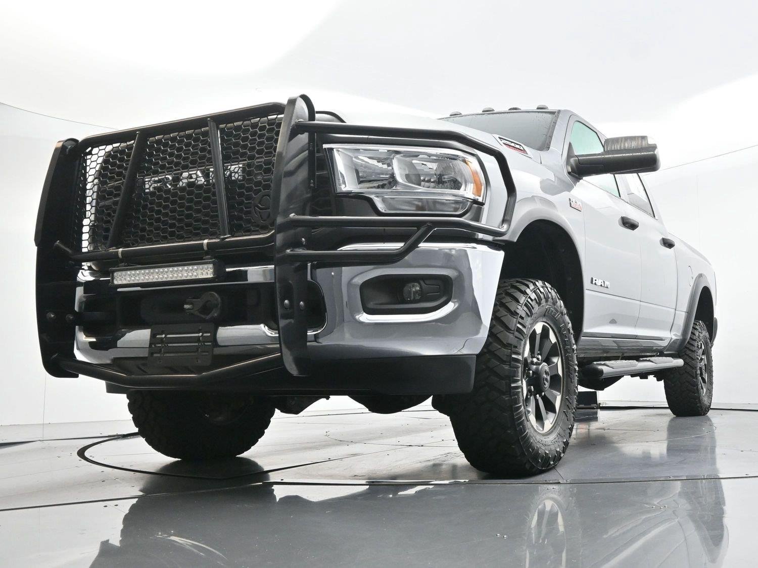 Used 2021 Billet Silver Metallic Clearcoat Ram Tradesman image 44