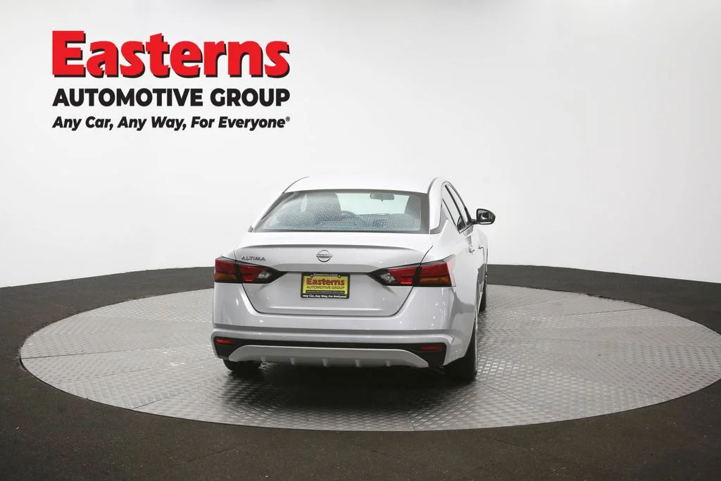 Used 2023 Silver Nissan 2.5 S image 36