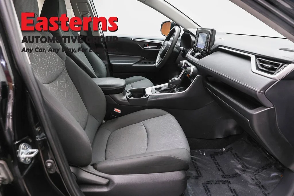 Used 2021 Black Toyota XLE image 23