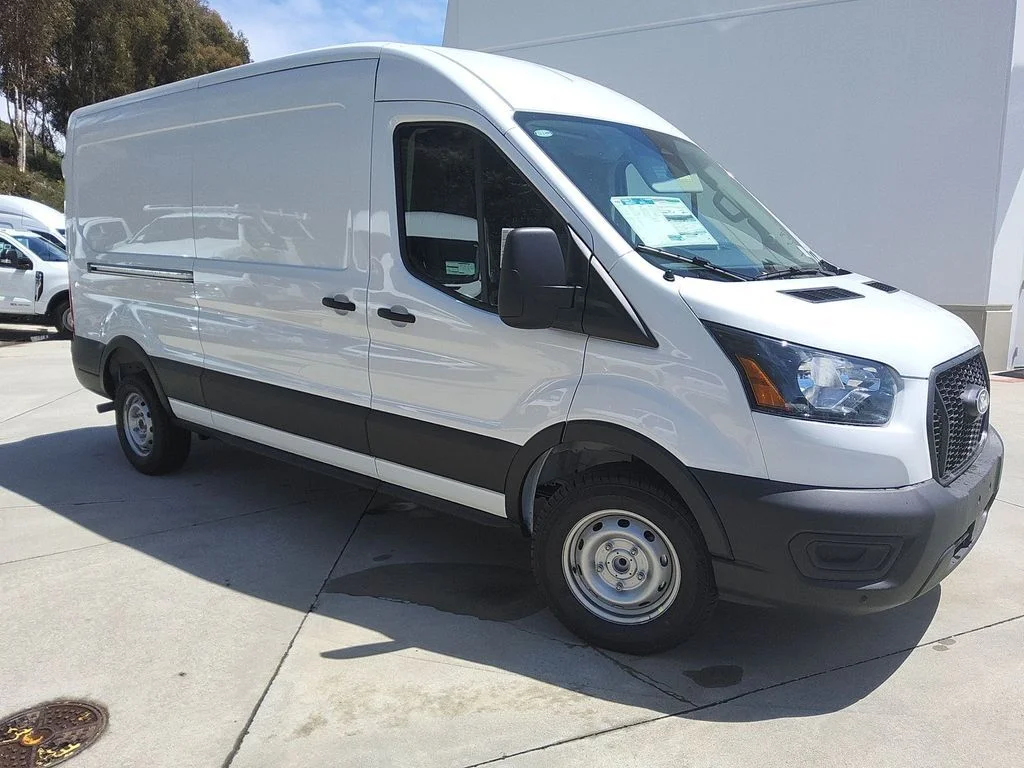 New 2026 Oxford White Ford Base image 19