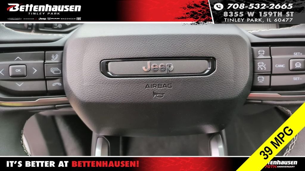New 2026 Bright White Clear-Coat Exterior Paint Jeep Limited image 17