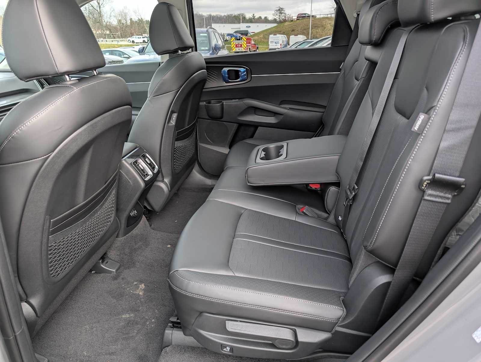 2026 Kia Sorento S - Photo 18