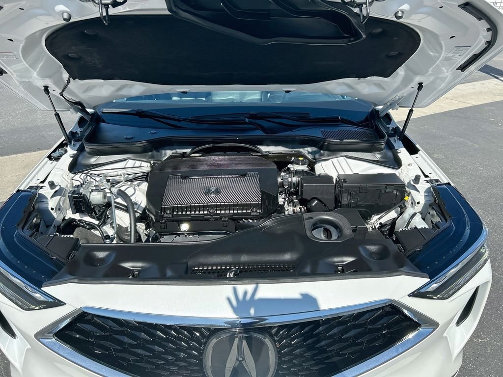 Used 2024 Platinum White Pearl Acura 3.5L image 31