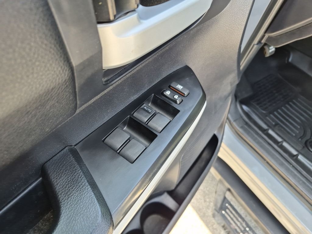 Used 2019 Gray Toyota SR5 image 21