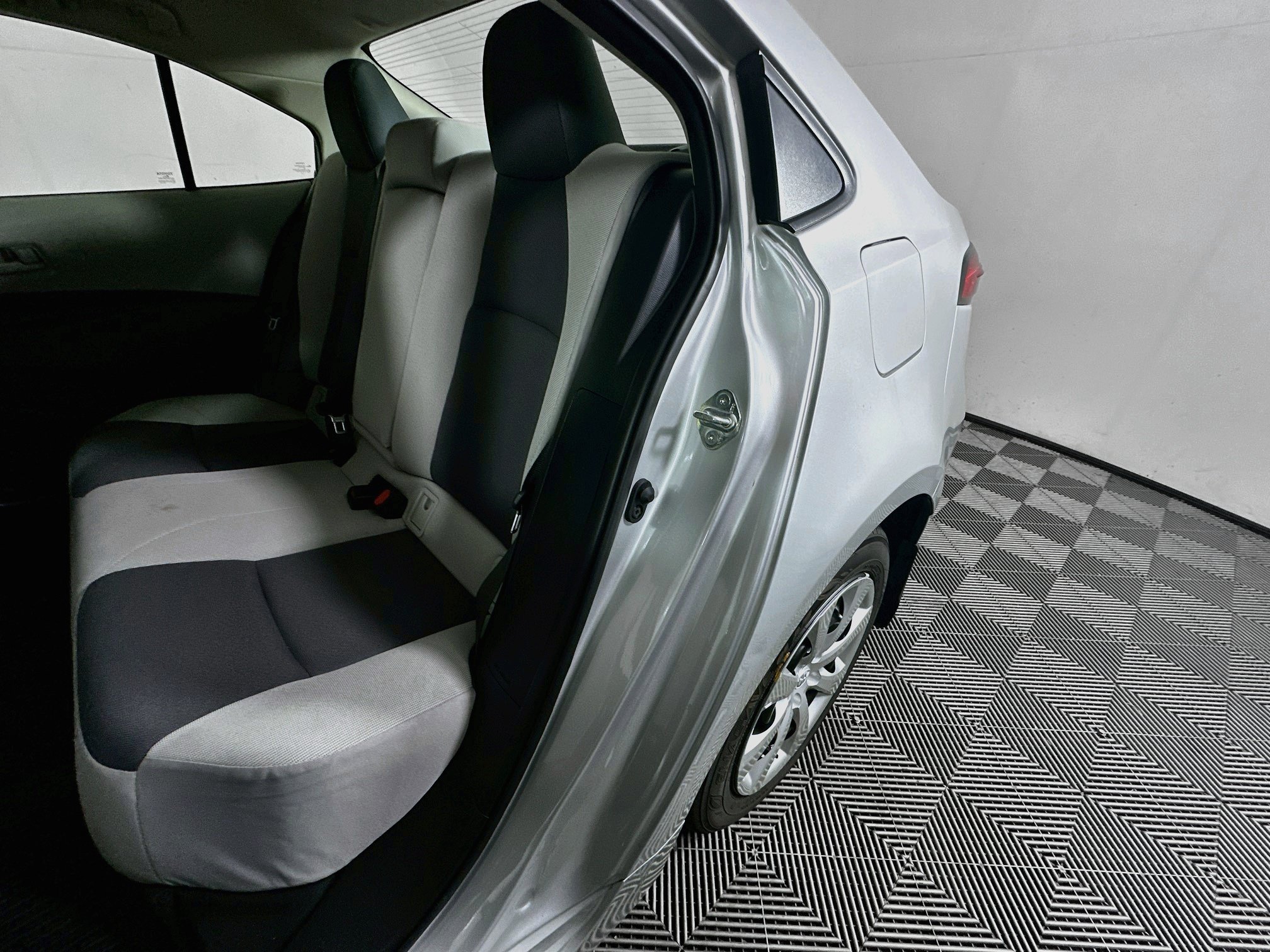 Certified Used 2025 Classic Silver Metallic Toyota LE image 25