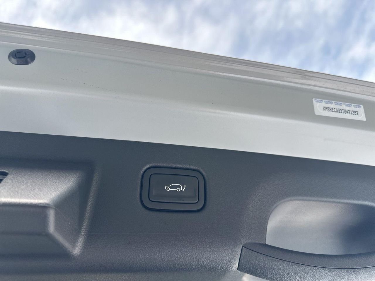 2026 Hyundai Kona Limited - Photo 24