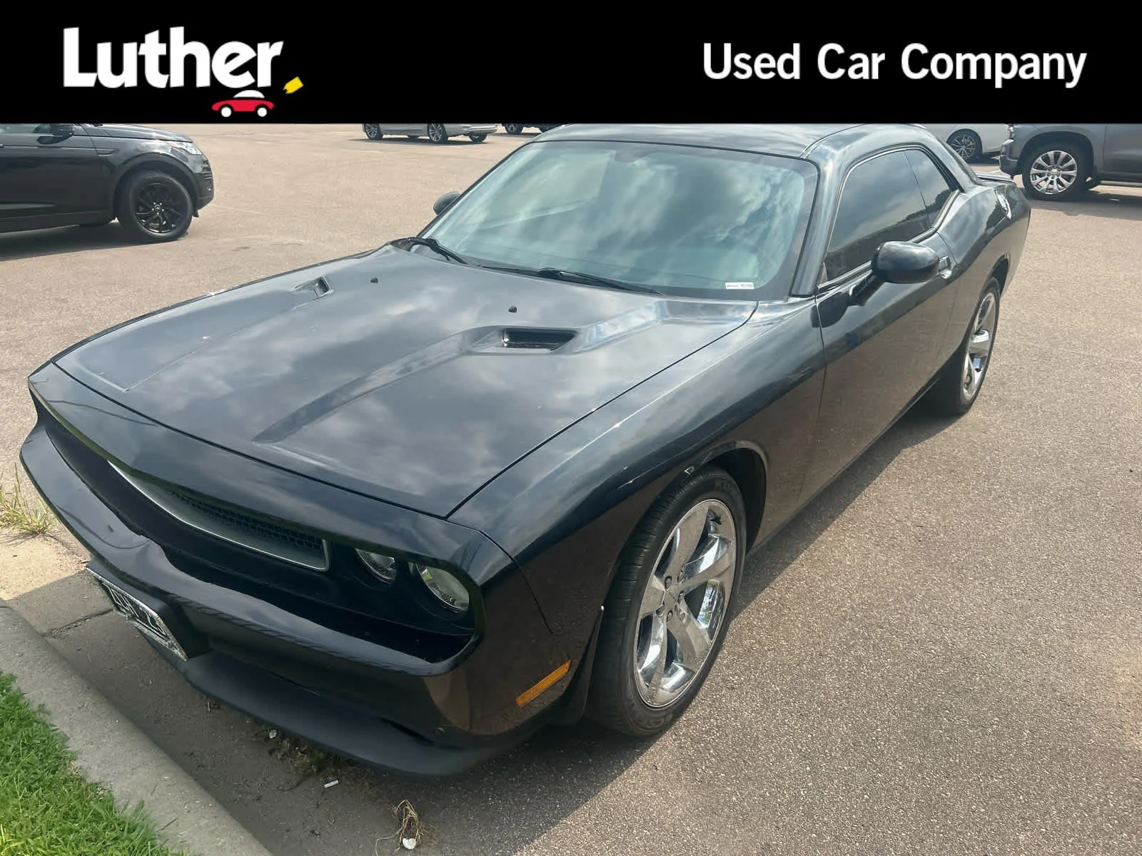 Used 2014 Black Clearcoat Dodge SXT image 1
