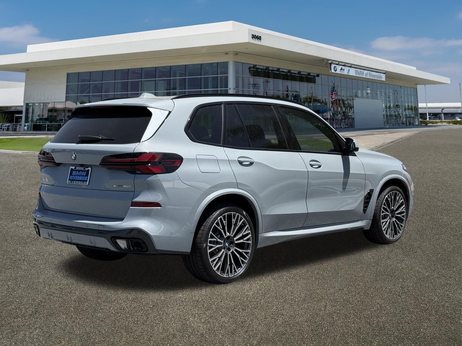 New 2026 Brooklyn Grey Metallic BMW xDrive40i image 10